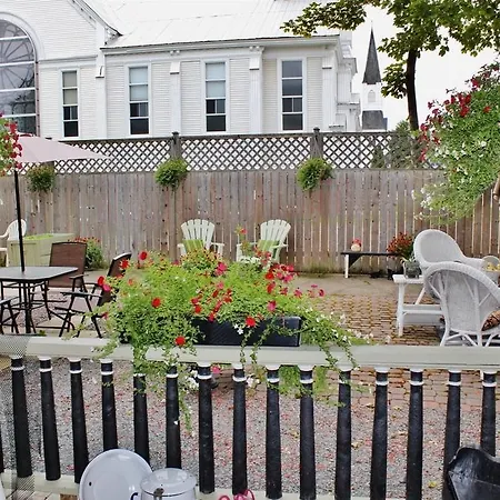 Bennett House B&B-2